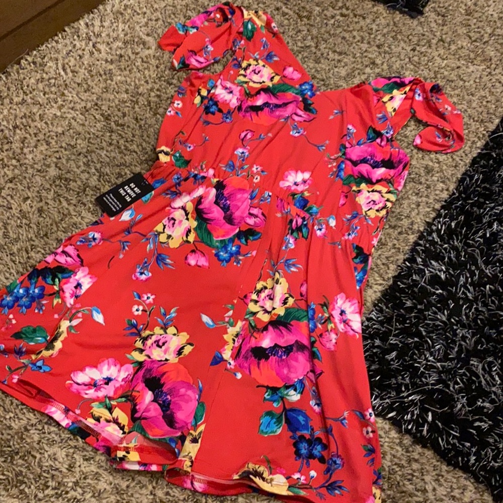 Express romper size small